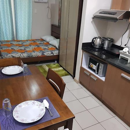 Heart Of The City Studio With Balcony Davao City Dış mekan fotoğraf